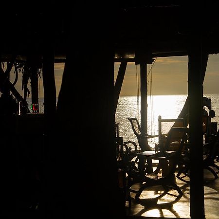 Thejan Beach Cabanas Bentota Extérieur photo